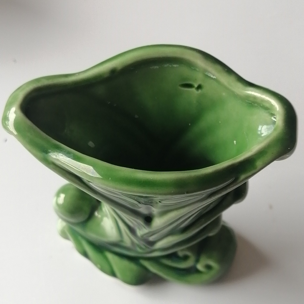 Vintage Shawnee Cornucopia Green Ceramic Decorative Small Vase - Picture 4 of 10
